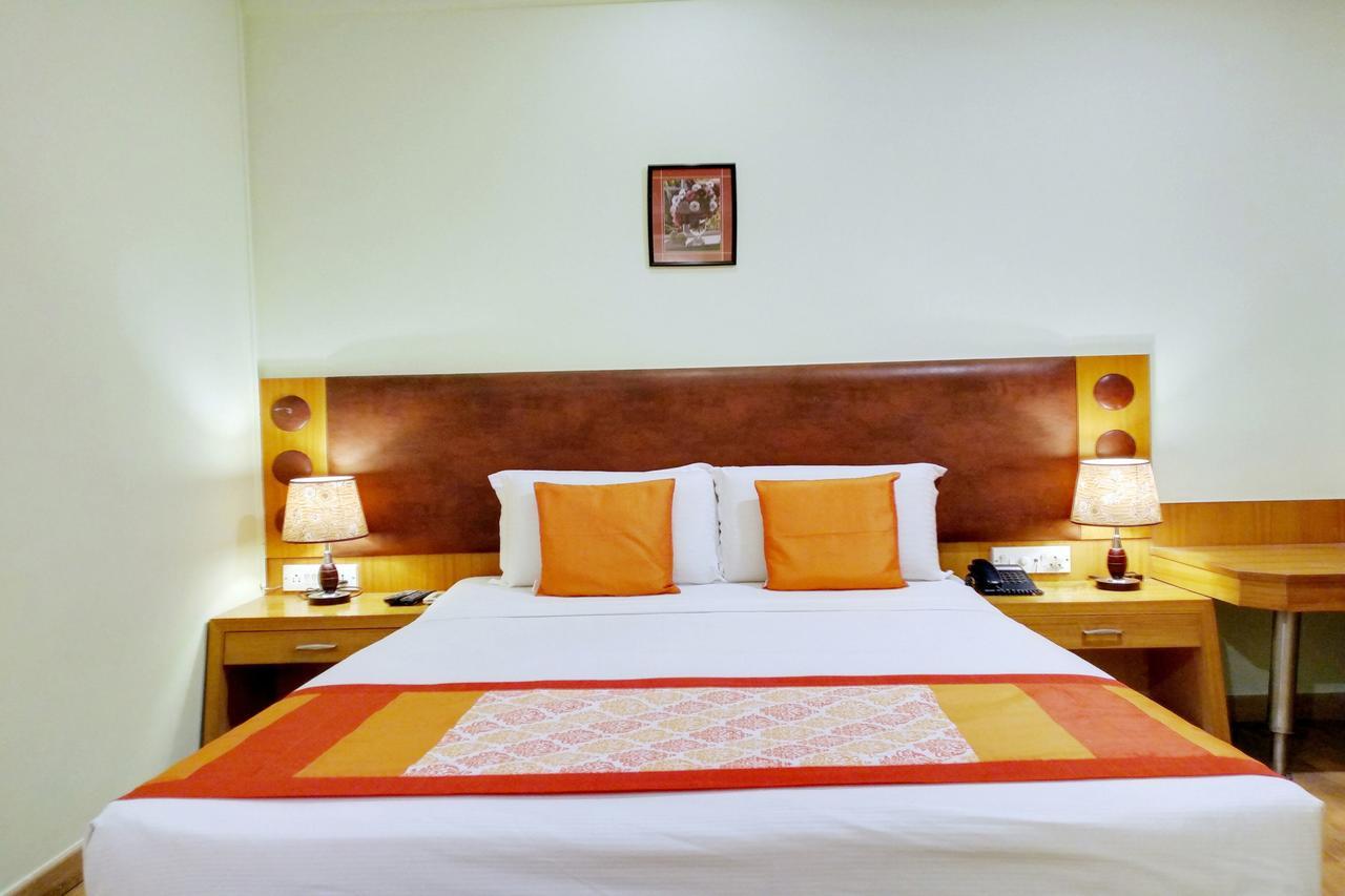 Oyo 6110 Thalassa Suites 班加罗尔 外观 照片
