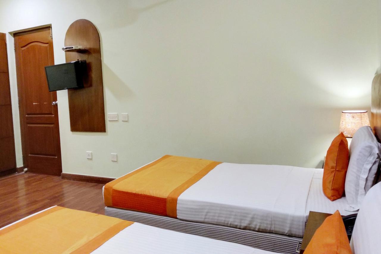 Oyo 6110 Thalassa Suites 班加罗尔 外观 照片