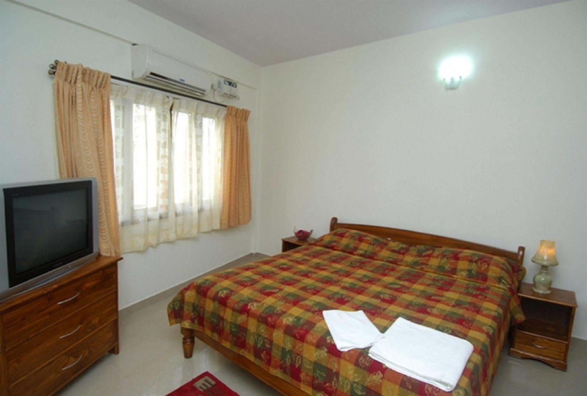 Oyo 6110 Thalassa Suites 班加罗尔 外观 照片